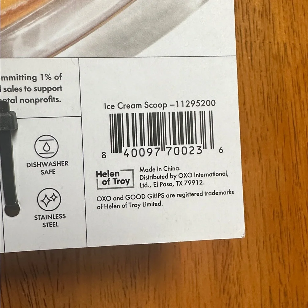 Oxo Good Grips Ice Cream Scoop - Black and Stainless Steel with white neck. NWT